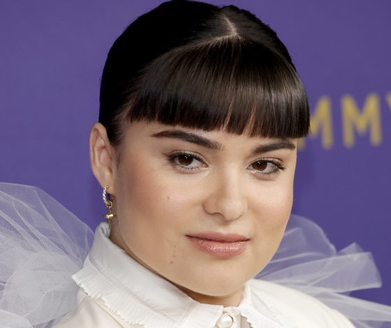 Худшие бьюти-образы с красной дорожки «Эмми – 2024»