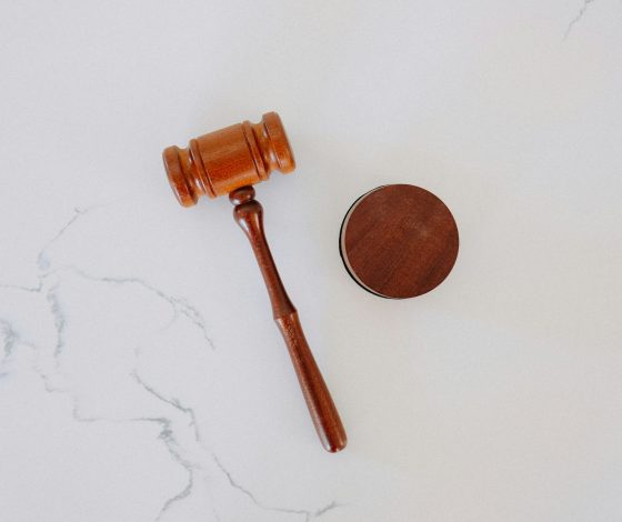 Вспышка ботулизма не прошла бесследно: поданы первые иски к «Самокату»