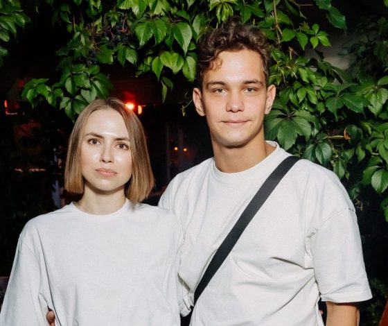 Девушка Славы Копейкина дала редкий комментарий об отношениях с актером