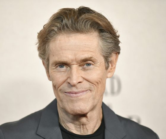 Прекрасное хобби: Уиллем Дефо переводит русские поговорки на английский язык