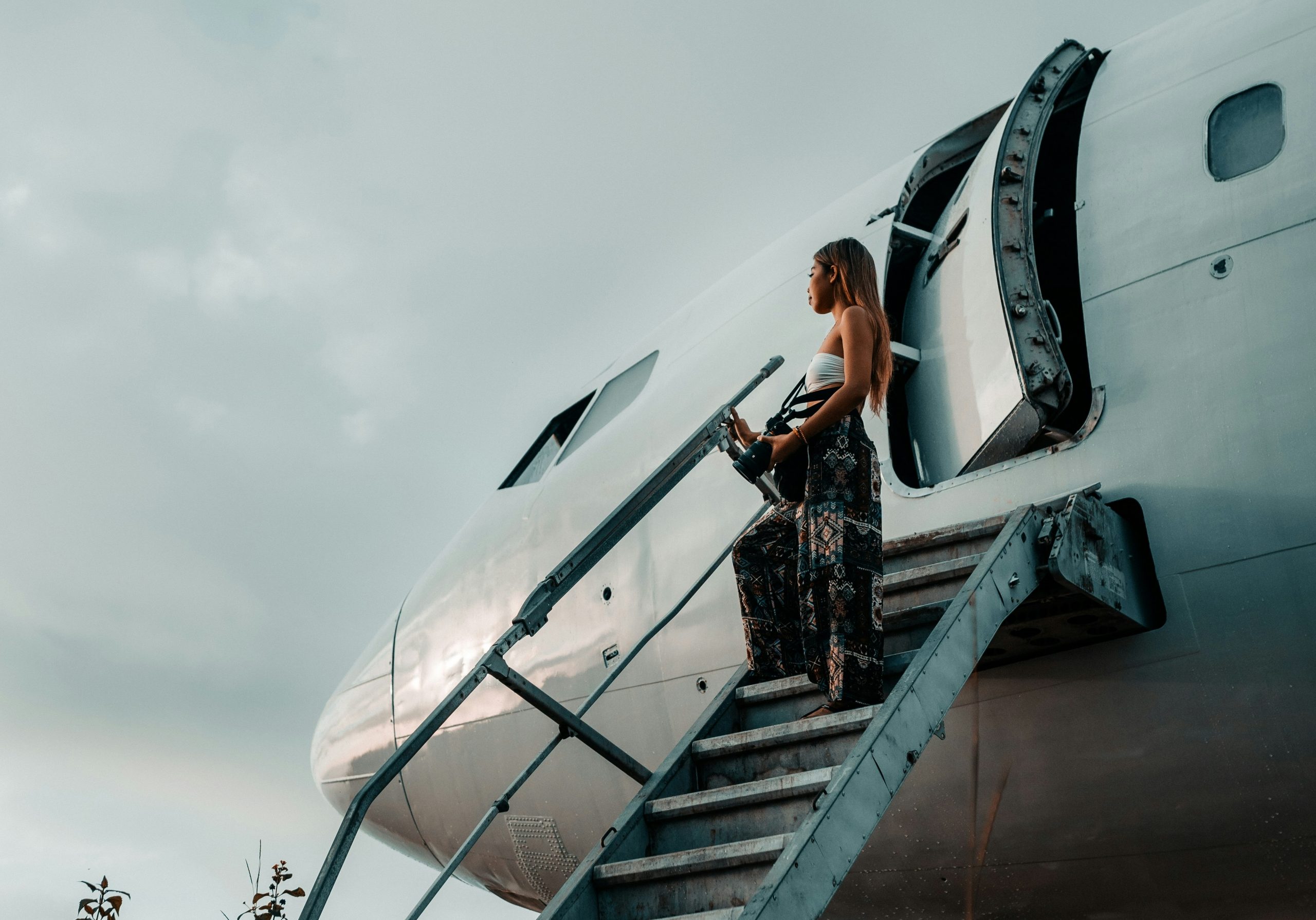 36-year-old woman’s bizarre relationship with a plane ends after nine years
