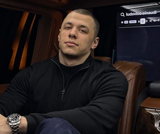 В Сети появились романтичные снимки Макана с девушкой