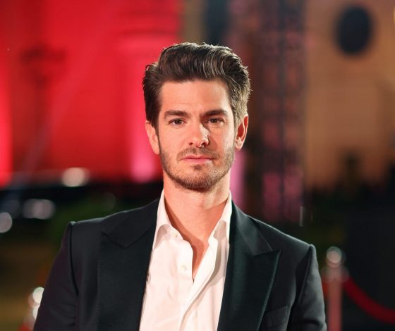 Поклонники Эндрю Гарфилда надеются, что у него начинаются романтические отношения. Кто она