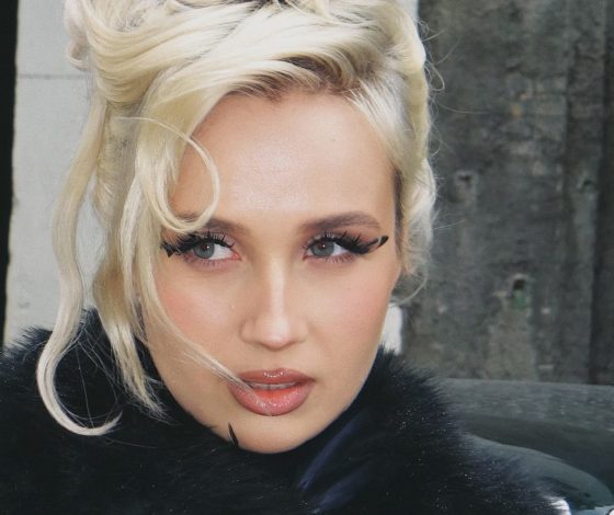 Клава Кока намекнула на расставание с Александром Повериным на фоне слухов о разрыве