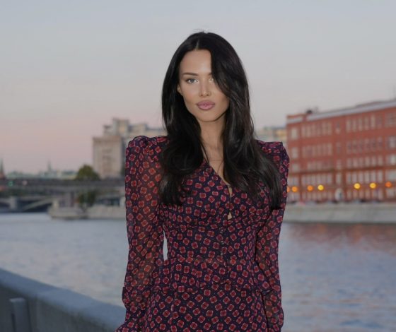 Анастасия Решетова показала фото сына с китом