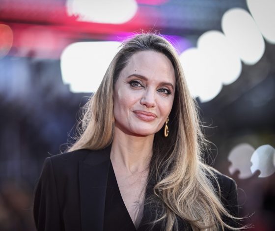 Анджелина Джоли сыграет главную роль в новом фильме о моде