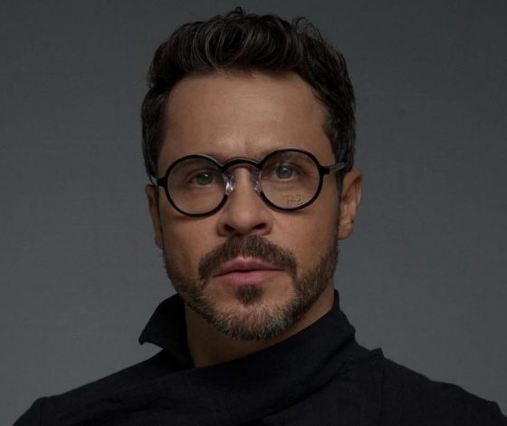 Павел Деревянко перевоплотился в Антона Чехова в новом сериале