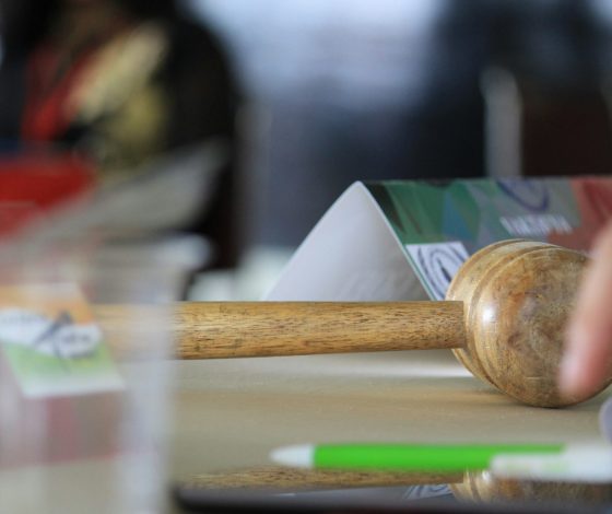 Цифра дня: забытую на чердаке кружку продали за 1,6 млн рублей