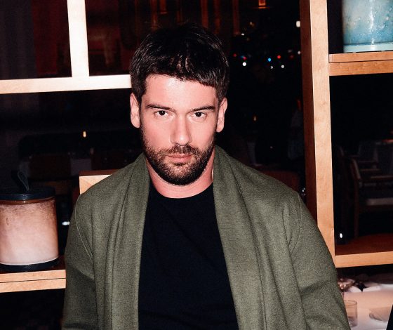 Стихи и музыка: Антон Лаврентьев готовит поэтический концерт в Санкт-Петербурге