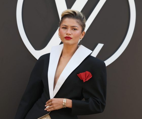 Колготки в сетку – тренд сезона, за который голосует Зендея