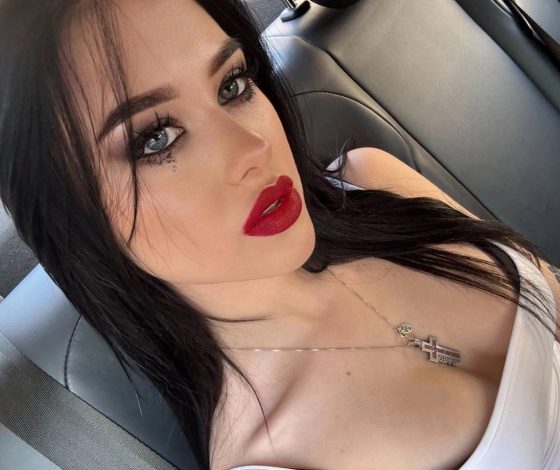 Диана Астер пожаловалась, что у нее совсем нет денег