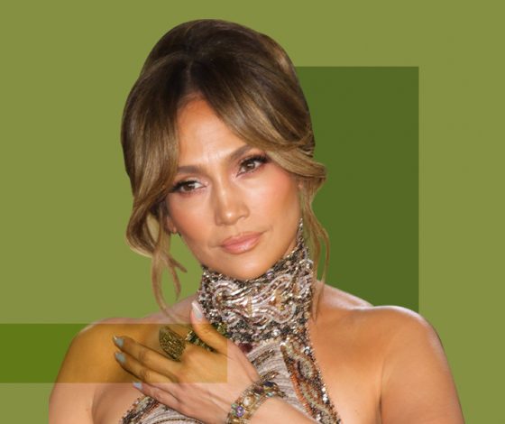 Луна в знаке ведьмы: Дженнифер Лопес показала магический маникюр