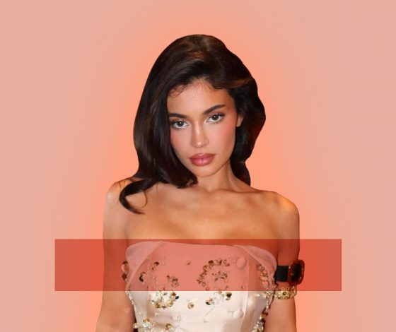 Скромно, но со вкусом: 5 идей красивого макияжа на корпоратив