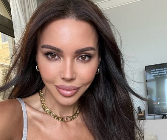 У Оксаны Самойловой разошлось платье на Премии МУЗ-ТВ