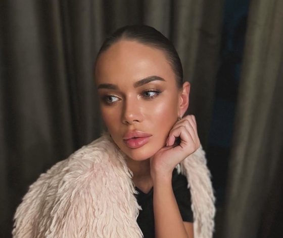 Яна Кошкина перестала скрывать лицо мужа: фото