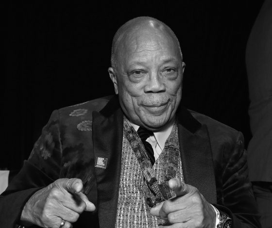 Умер легендарный музыкант и продюсер Куинси Джонс