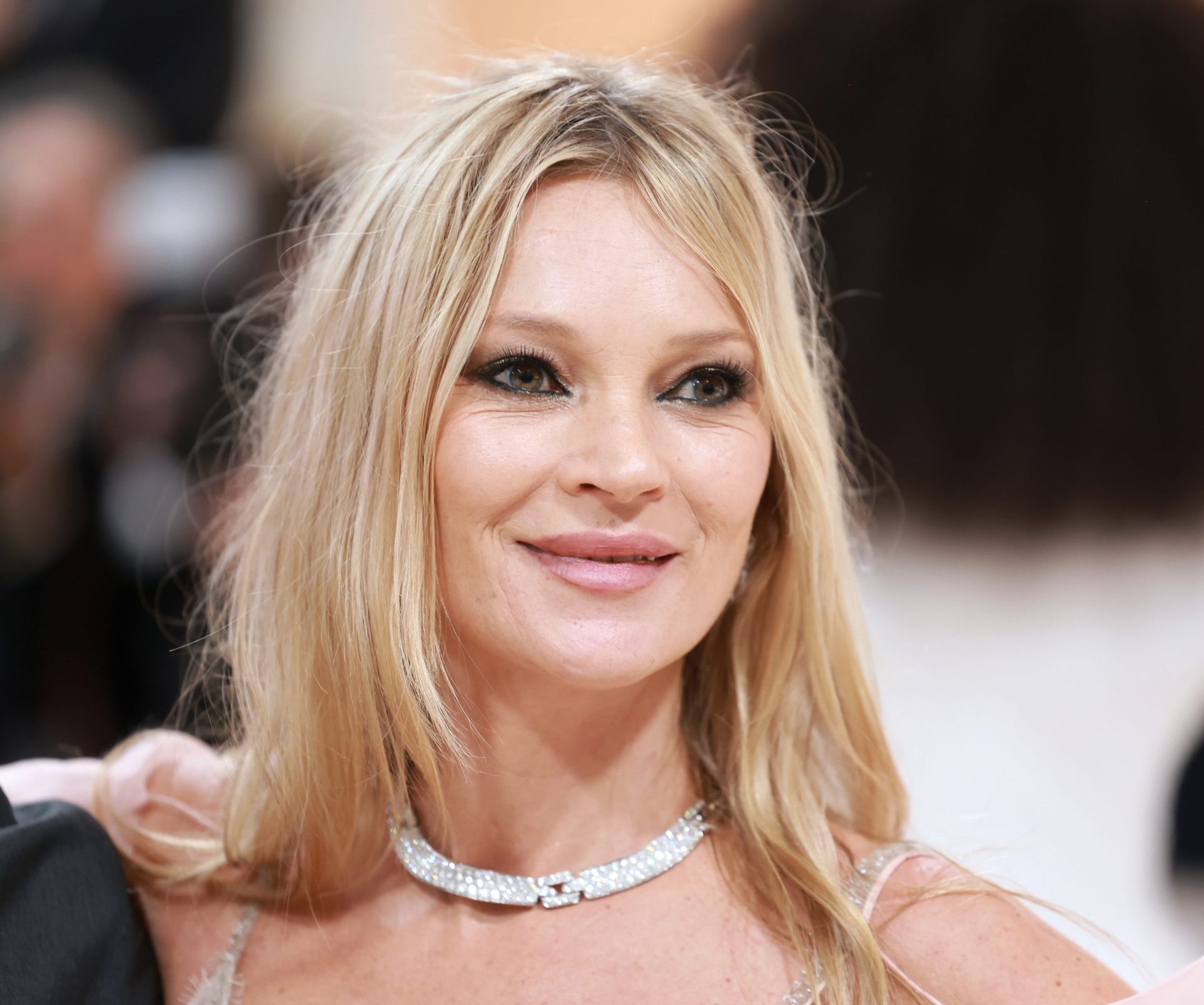 Brand Kate Moss Eliminated due to millions of dollars of debts