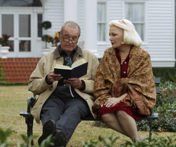 В Японии набирает популярность аренда бабушек