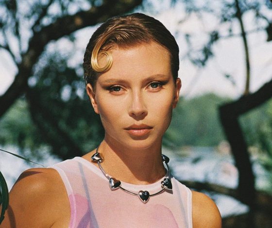 Идеальный ход: звезда «Орла и решки» Юлия Коваль перекрасилась в брюнетку