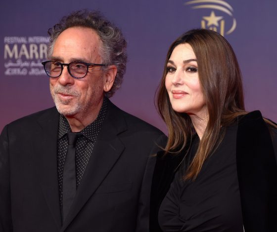 Безоговорочно – любовь: Моника Беллуччи и Тим Бертон появились на красной дорожке кинофестиваля в Марракеше