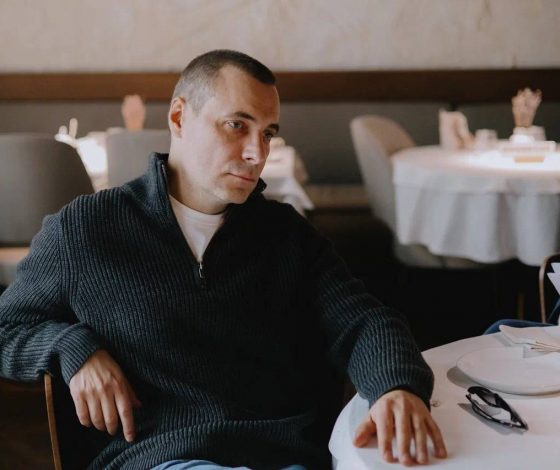 Появилась тизер-сцена из сериала «Первый номер» с Евгением Цыгановым