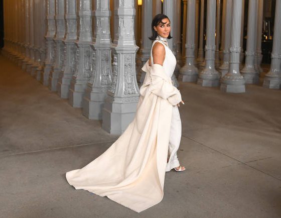 Пользователей Сети возмутил новый выход Ким Кардашьян в культовом украшении