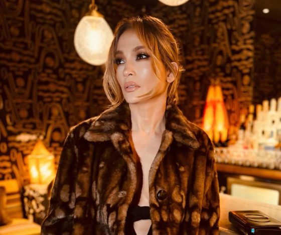 Не показывать Бену Аффлеку: Джей Ло предстала в очень откровенном мини