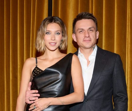 «Это не мое»: Регина Тодоренко рассталась с Владом Топаловым в начале их отношений