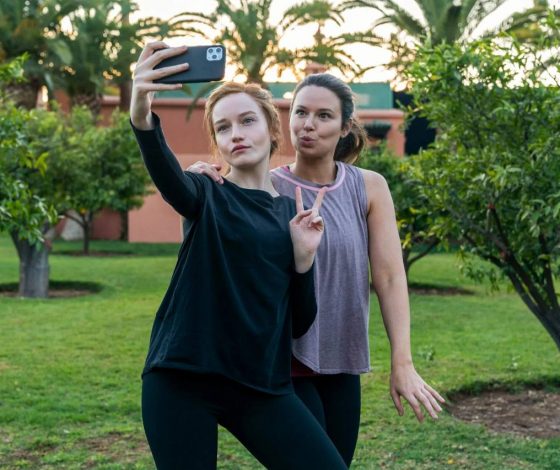 Подержи свою подружку. Попробуй повторить новый тренд из TikTok