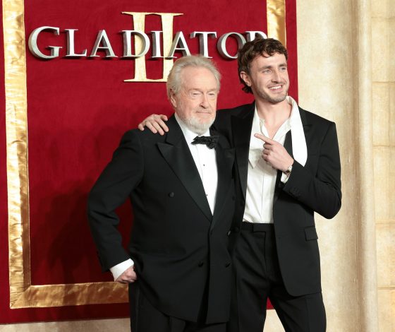 Пол Мескал и Ридли Скотт вместе появились на красной дорожке после крупной ссоры