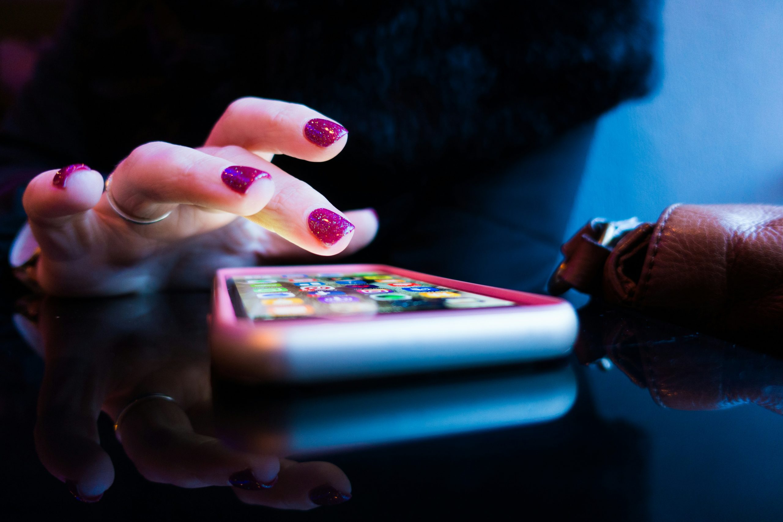 New smartphone habit could be worrying, experts warn
