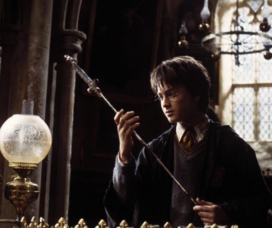 В Японии сняли с продажи меч Годрика Гриффиндора из «Гарри Поттера». И вот почему