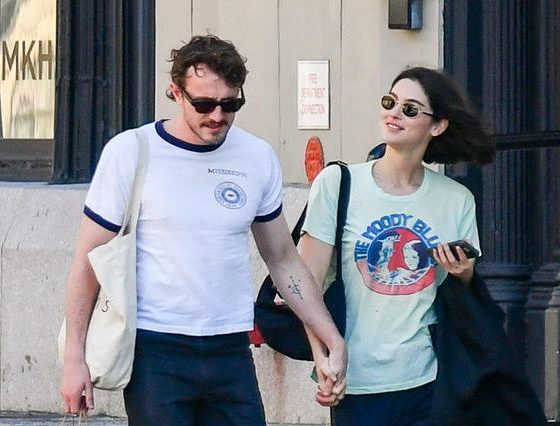 Грейси Абрамс впервые прокомментировала отношения с Полом Мескалем