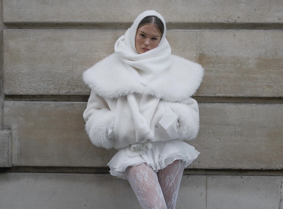 How to remove foundation stains from a down jacket: 5 effective ways
