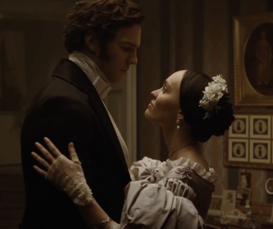 Лили-Роуз Депп призналась, что роль в «Носферату» изменила ее отношения с братом