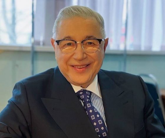 Евгений Петросян подал в суд на свою дочь. И вот почему