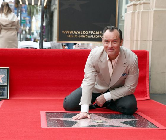 Джуд Лоу получил звезду на голливудской «Аллее Славы»