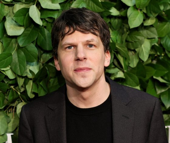 Звезда «Иллюзии обмана» Джесси Айзенберг признался, что станет донором почки для незнакомца