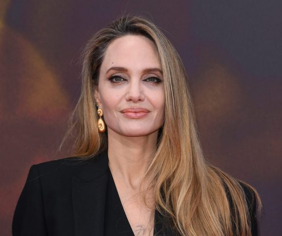 Анджелина Джоли готовит новый удар по репутации Брэда Питта