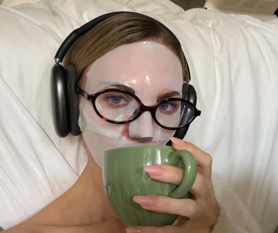 «Хочешь попробовать это?»: новый бьюти-тренд с масками на лице