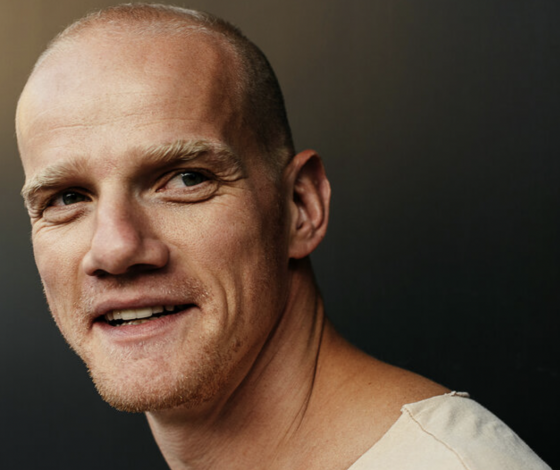 Стало известно, когда Юрий Колокольников появится в «Белом лотосе»