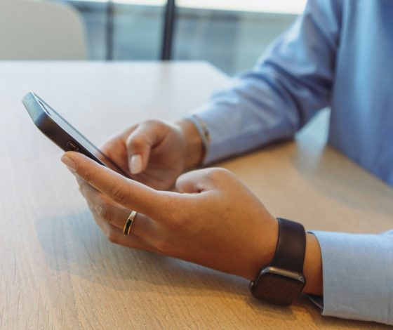 «Докс», «скуф» и «нормис»: какие еще слова стали лидерами по поиску в 2024 году