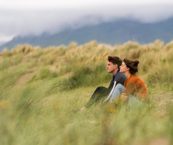 7 сериалов про любовь двух противоположностей