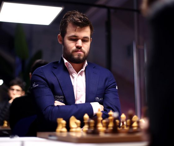 Магнус Карсен проиграл российскому подростку в шахматы