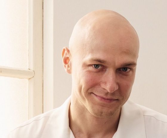 В новом меме Юру Борисова сравнили со статуэткой «Оскар»