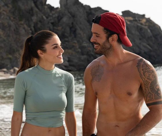 Русское приветствие и селфи с фанатами: Ханде Эрчел и Барыш Ардуч покорили сердца зрителей из России