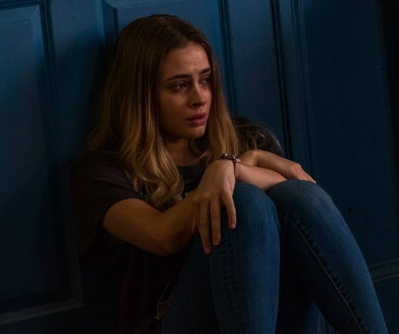 Грустный тренд: девушки рассказывают, как на самом деле были сделаны счастливые фото