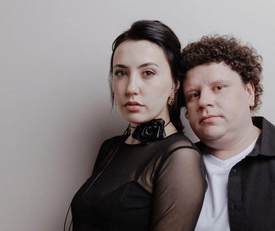 Евгений Кулик впервые вышел в свет после рождения сына