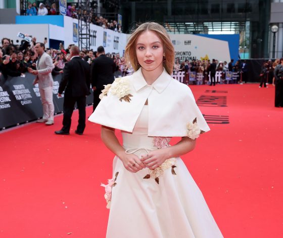 Сидни Суини намерена получить роль в фильме по произведению Эдгара По