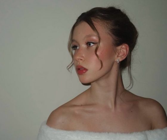 Анна Пересильд опубликовала фото в откровенном образе